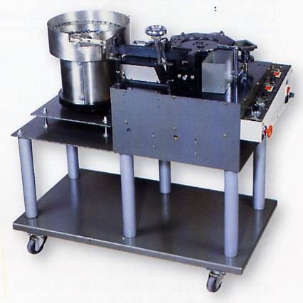 YF-900